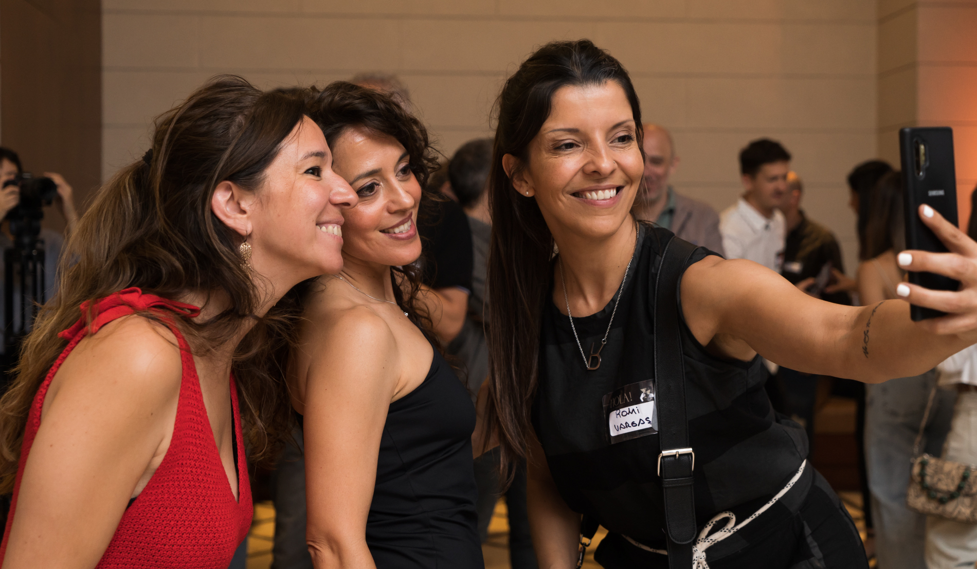 Let’s make 2023 a party! – Moments